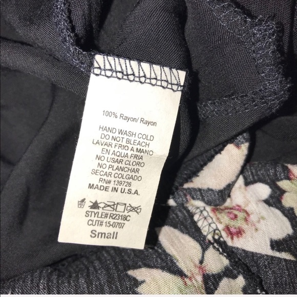 🚫SOLD {Honey Punch} Floral Romper - Picture 5 of 5